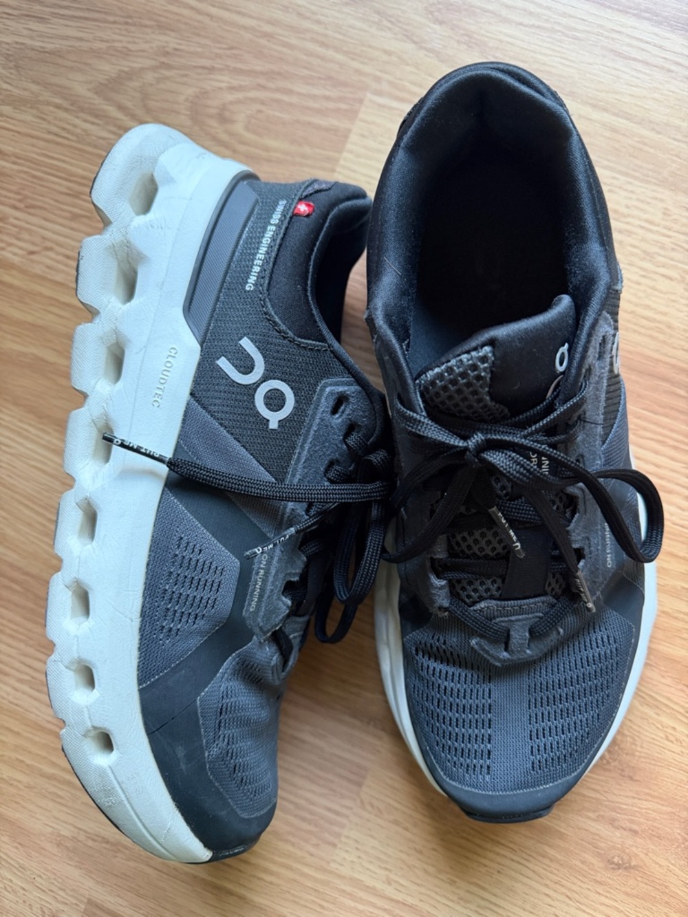 Black OnCloud shoes